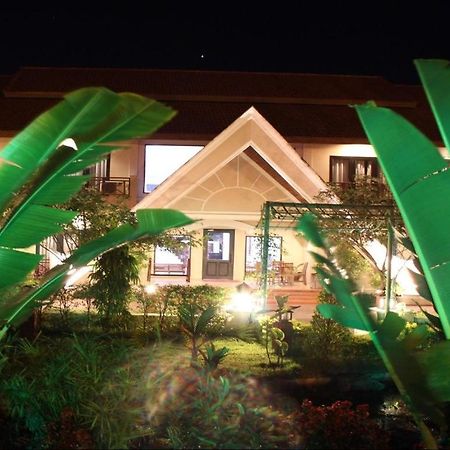 Daosavanh Resort & Spa Hotel Savannakhet Exterior foto