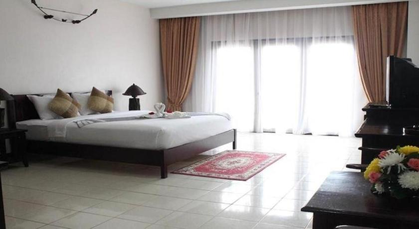 Daosavanh Resort & Spa Hotel Savannakhet Exterior foto